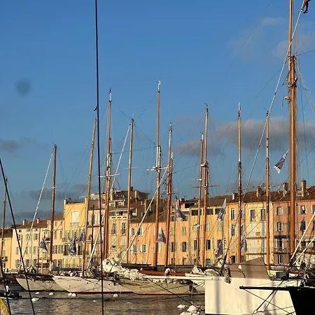 Le Paon L Old Town & Ac L Shellter 圣特罗佩