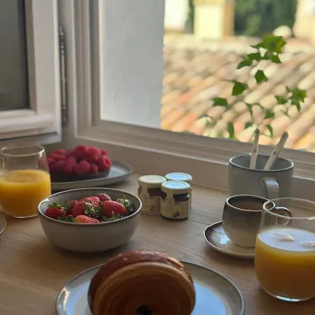 Le Paon L Old Town & Ac L Shellter Apartmán Saint Tropez