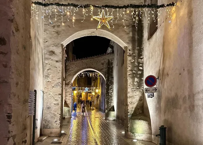 Apartment Le Paon L Old Town & Ac L Shellter Saint-Tropez