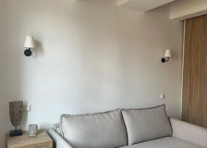 Le Paon L Old Town & Ac L Shellter Saint Tropez